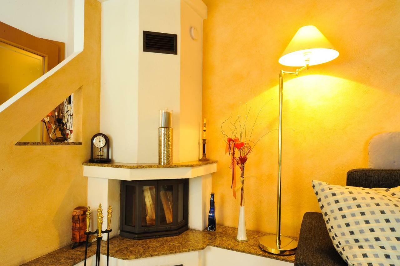 Ferienwohnung Regina Sankt Peter-Freienstein ภายนอก รูปภาพ
