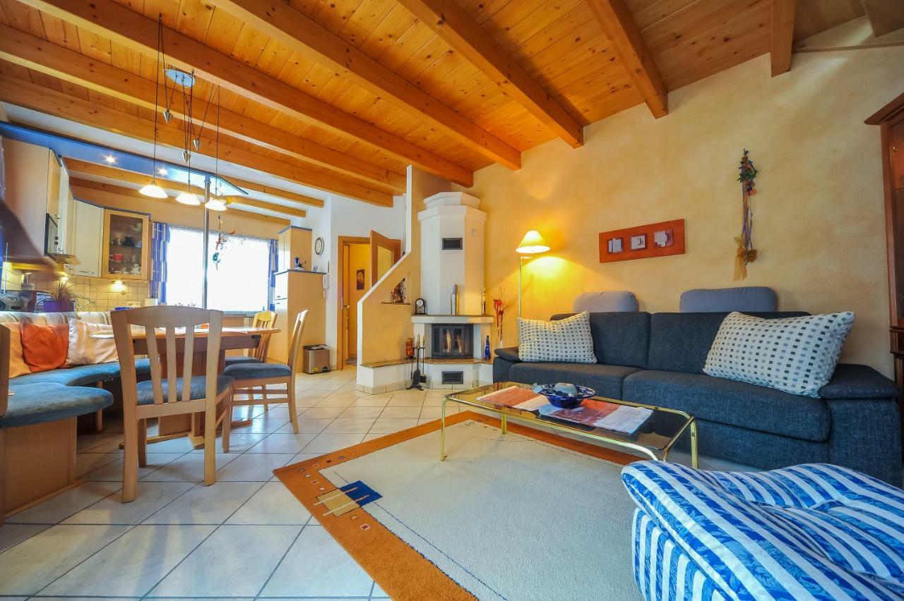 Ferienwohnung Regina Sankt Peter-Freienstein ภายนอก รูปภาพ