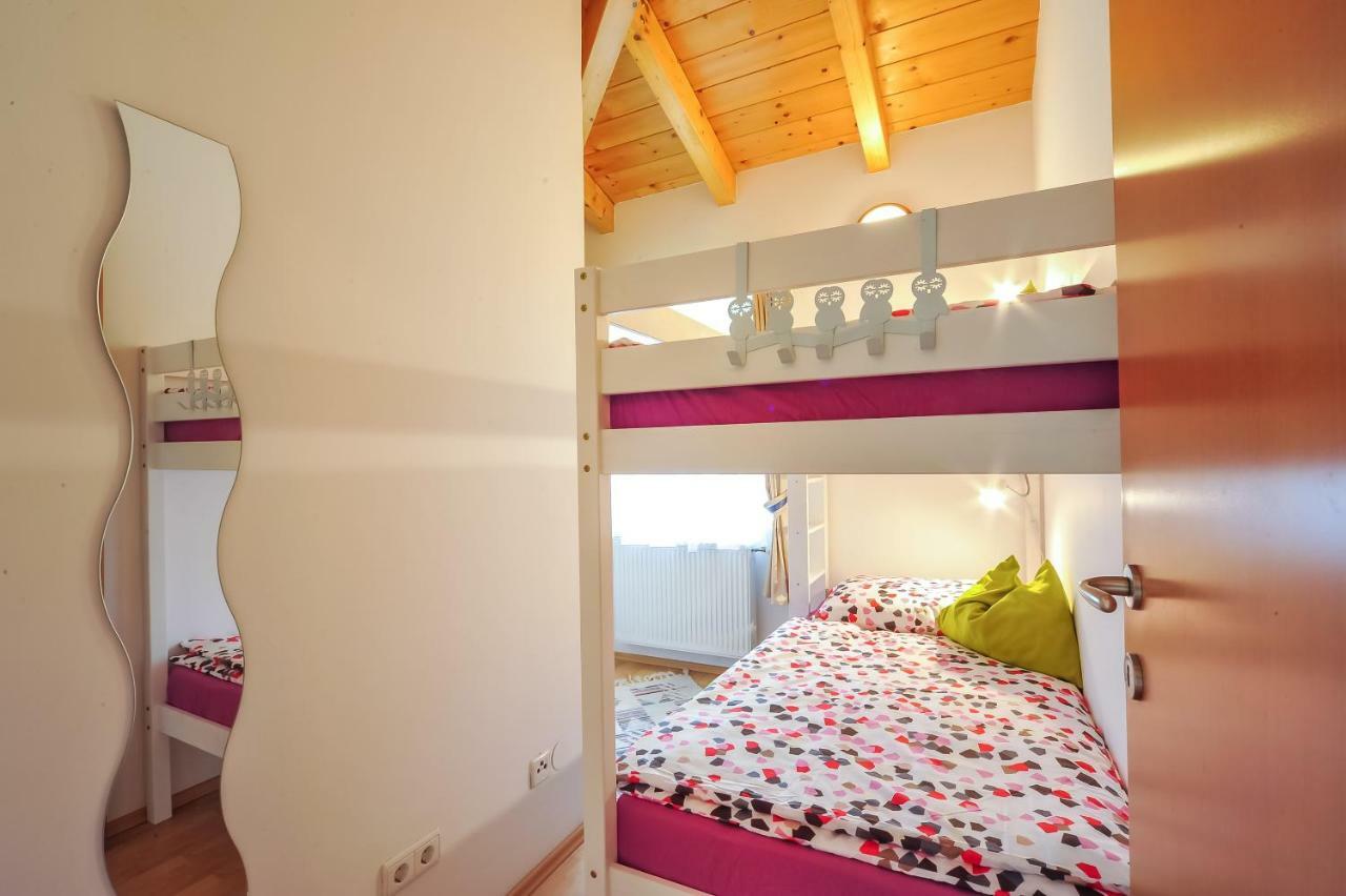 Ferienwohnung Regina Sankt Peter-Freienstein ภายนอก รูปภาพ